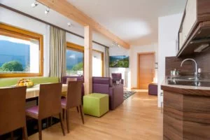 Ferienwohnung-Adlerhorst-Wohnzimmer-02